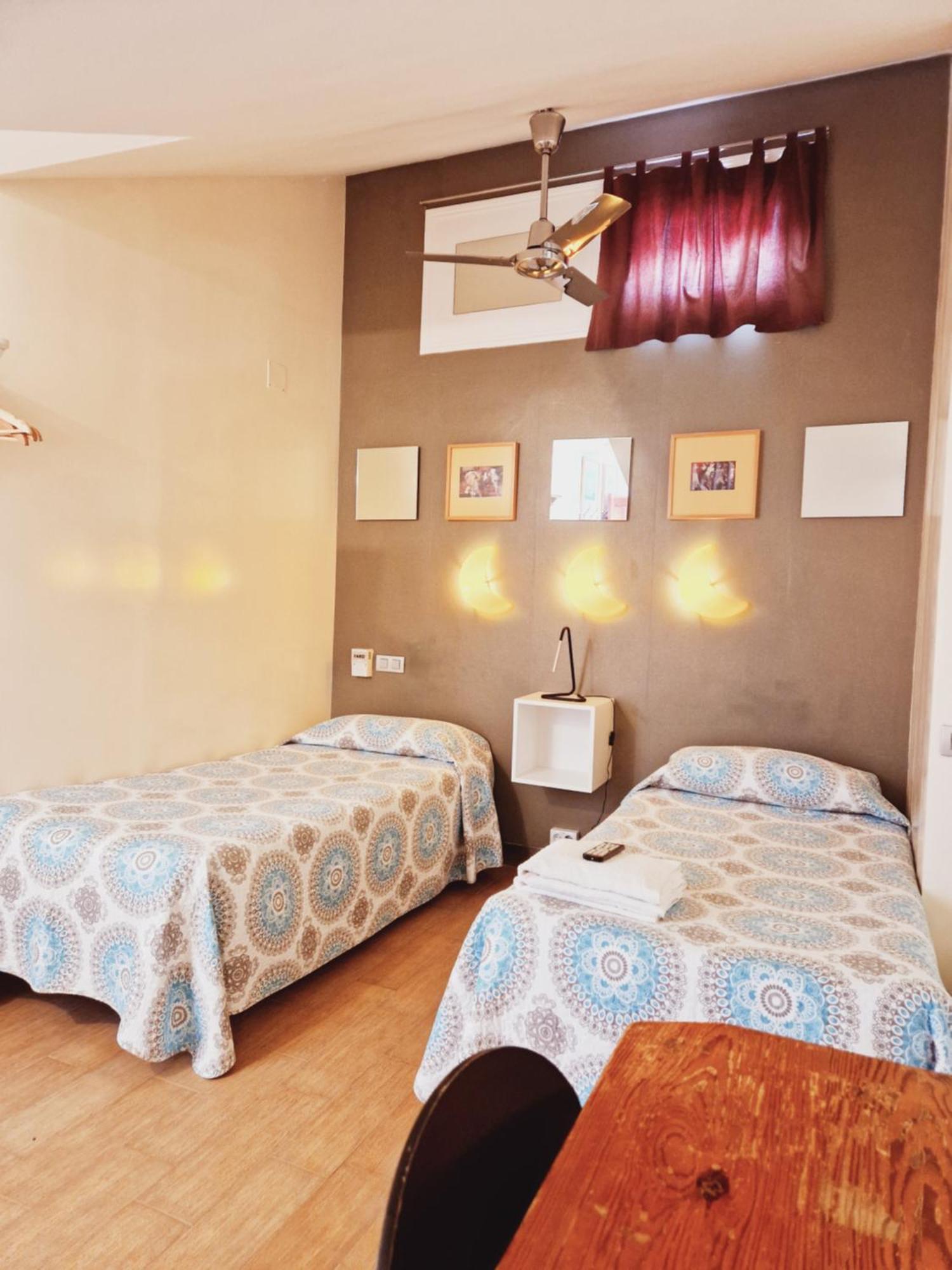 Casa De Huespedes Dolce Vita Madrid Room photo
