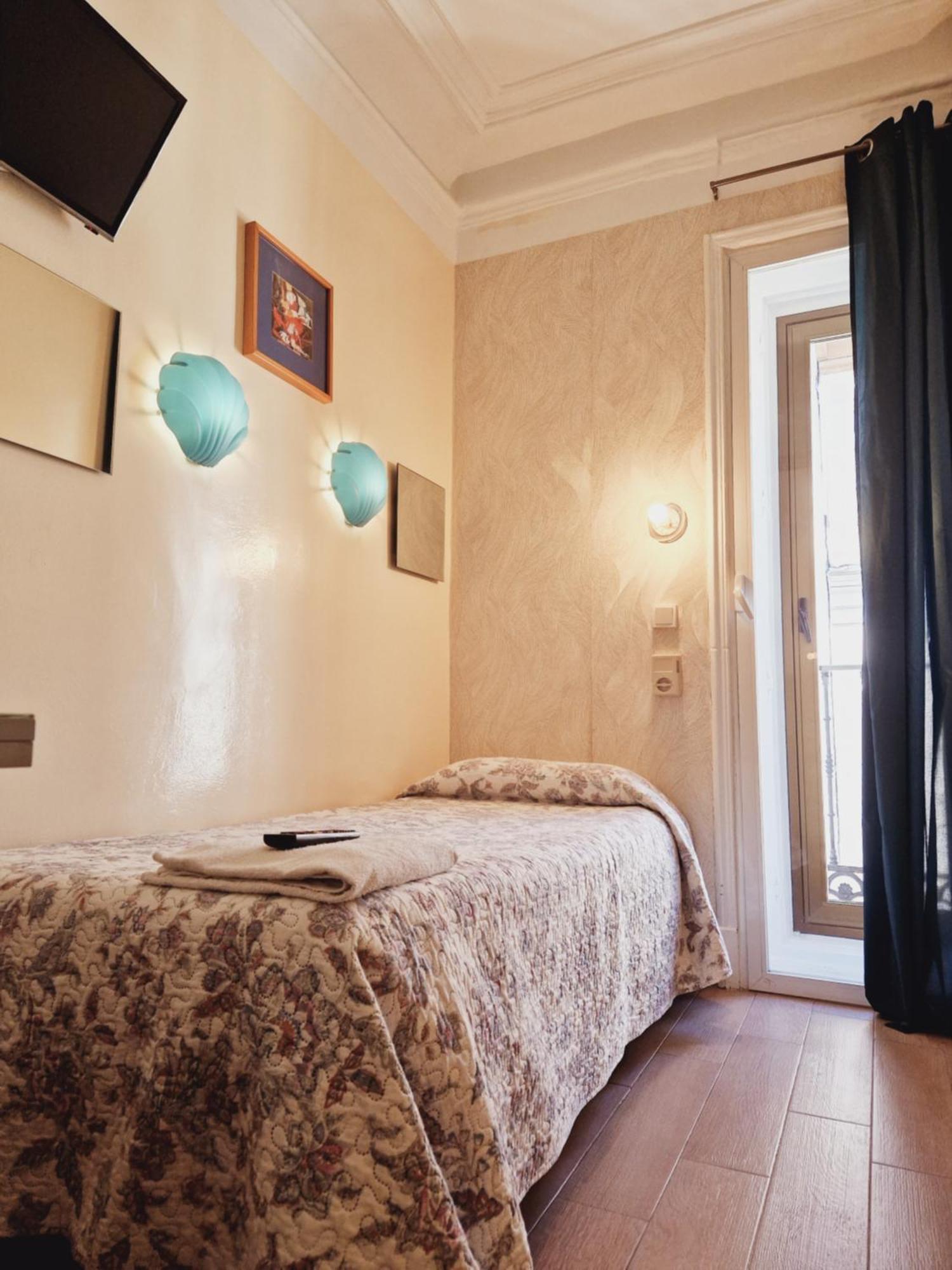 Casa De Huespedes Dolce Vita Madrid Room photo